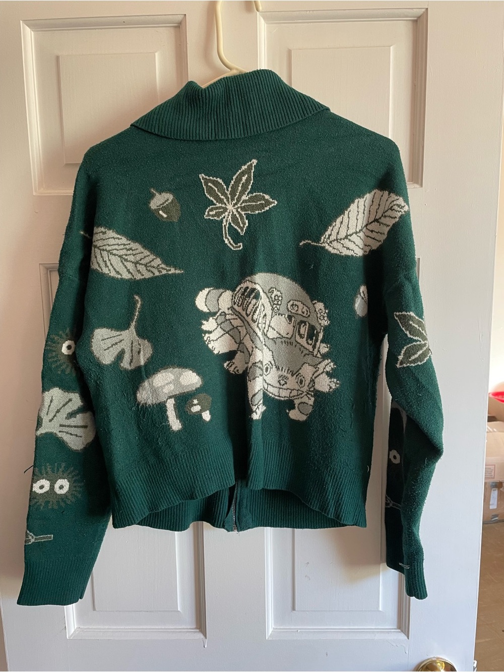 Green Totoro Zip-Up Cardigan - Picture 3 of 4